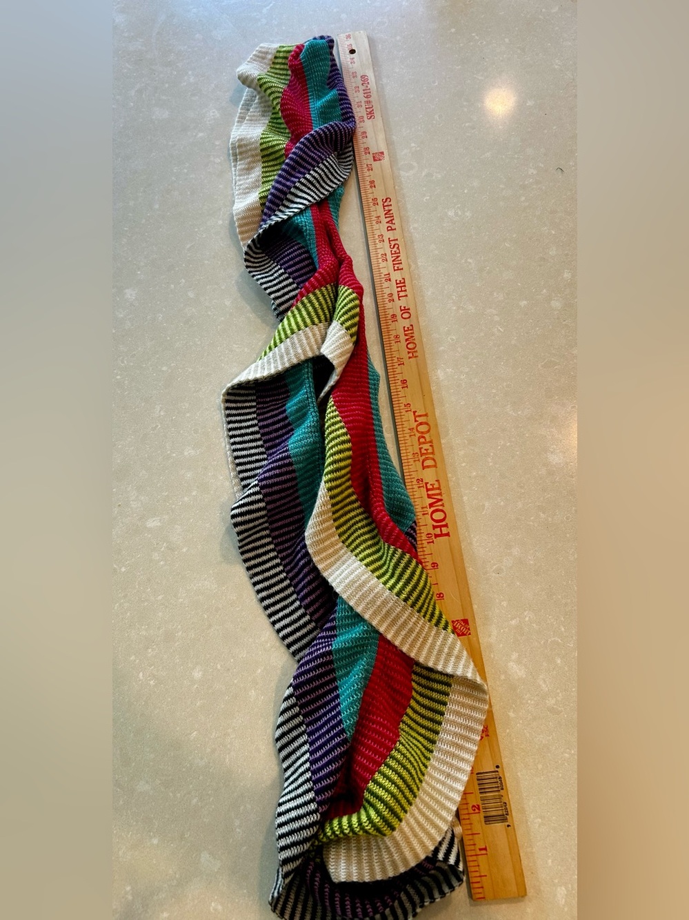 Multi-color fun quirky infinity winter scarf - Picture 3 of 6
